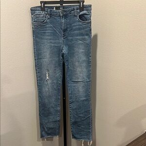 Kut from the Kloth Chrissie high waist raw hem slim straight leg Jeans